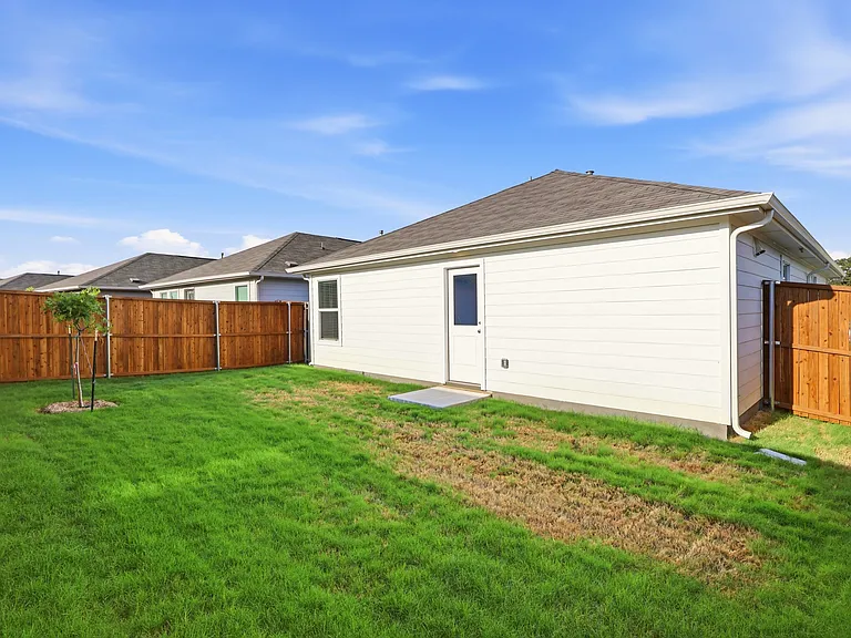 3145 Campeiro Ave — Photo 15