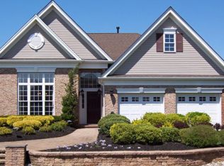 46 Country Club Dr, Monroe Township, NJ 08831
