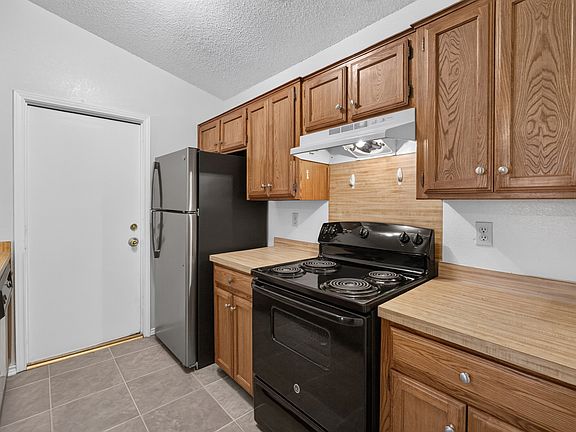 5th image of 1115 Lombard Ln