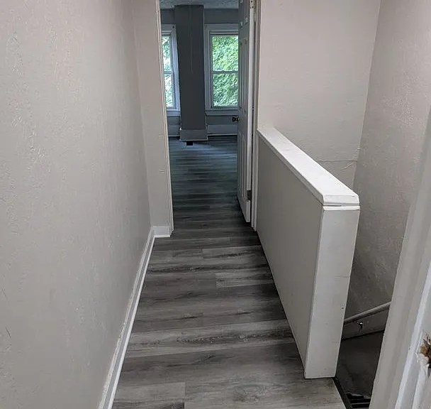 653 Sumner St — Photo 13
