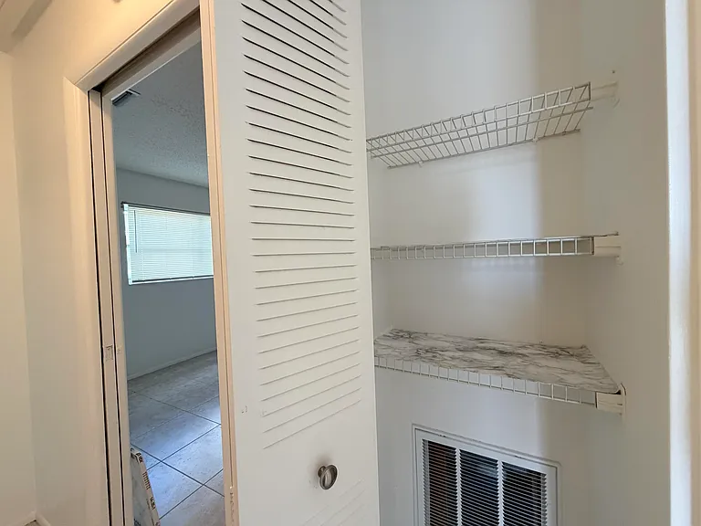 2607 Dudley Dr W #L — Photo 23