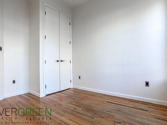 5th image of 515 Lafayette Ave #3R