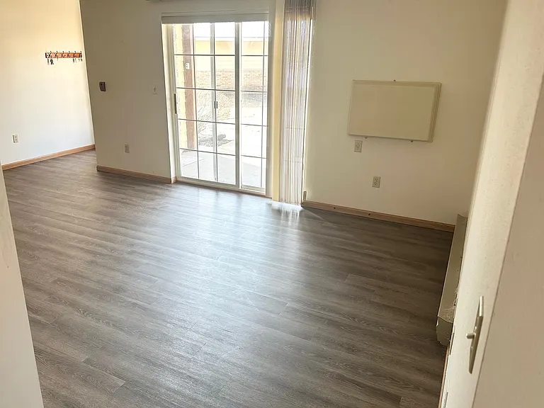 Arbor Heights Apartments — Photo 9