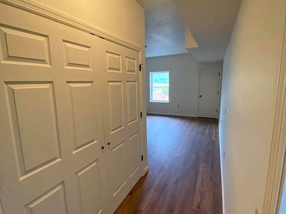 3rd image of 215 Kenlee Dr #314