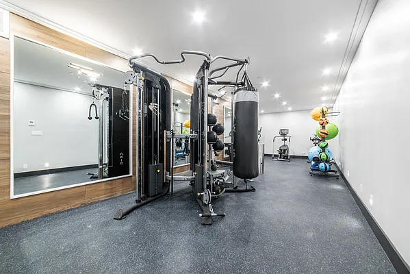 Rented by Leasing Management LLC | media 10