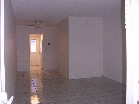 3rd image of 1334 Euclid Ave APT 5