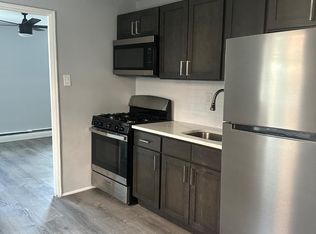 907 E Cliveden St APT 3, Philadelphia, PA 19119