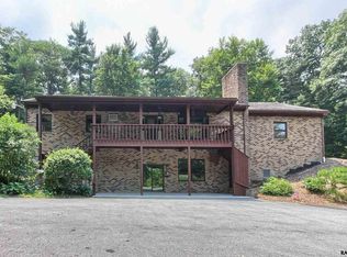 906 Upper Temple Rd, Biglerville, PA 17307