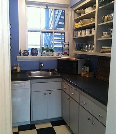 4th image of 13801 Shaker Blvd APT 1B