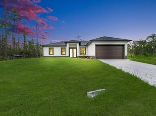 1316 Broadway Ave, Lehigh Acres, FL 33972