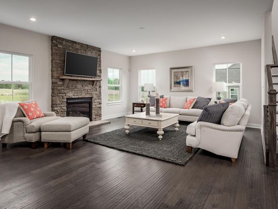 7163 Fairway Ridge Cir, Salem, VA 24153