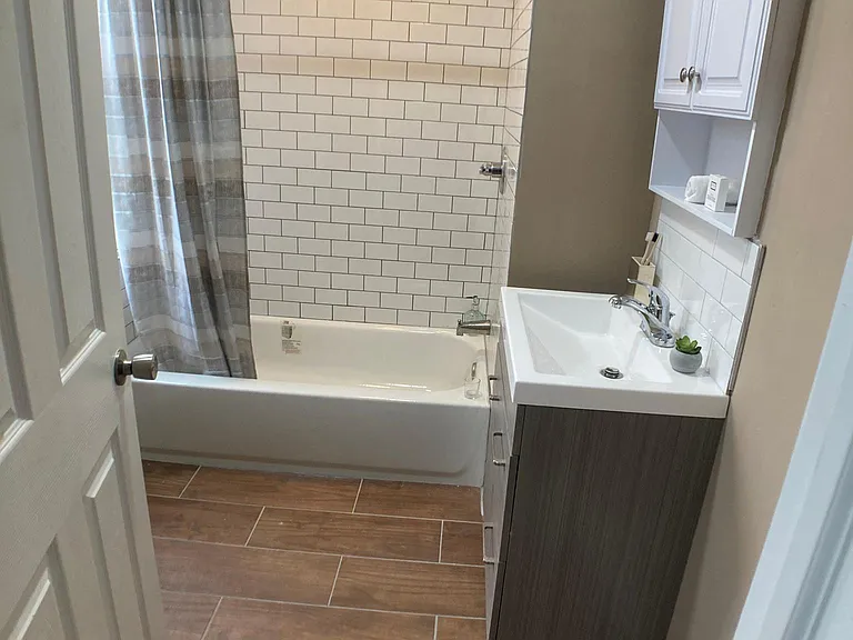 2060 E Orleans St #2060 — Photo 21