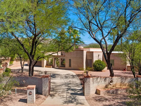 12513 E Jeffers Pl, Tucson, AZ 85749