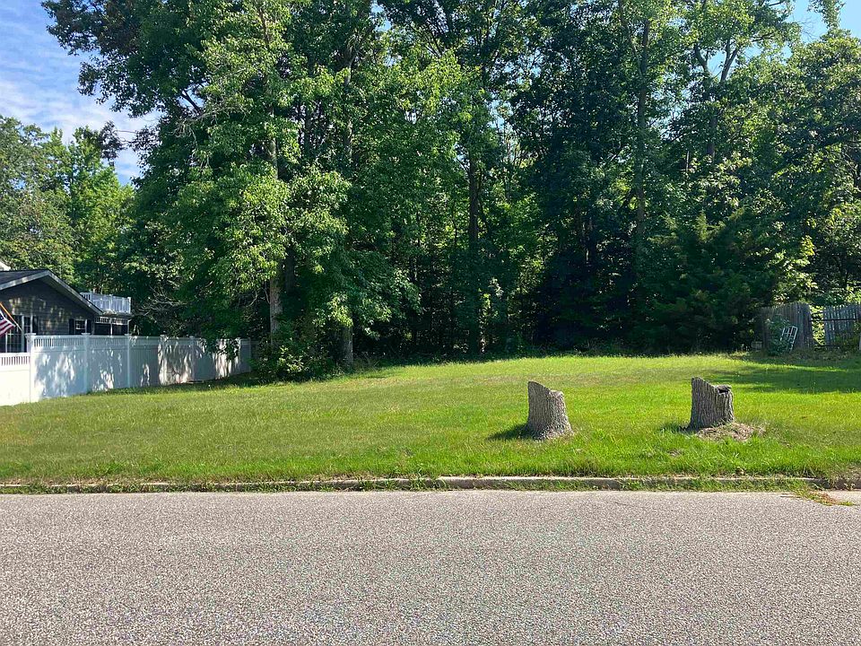 1st image of 505 Baywood Dr