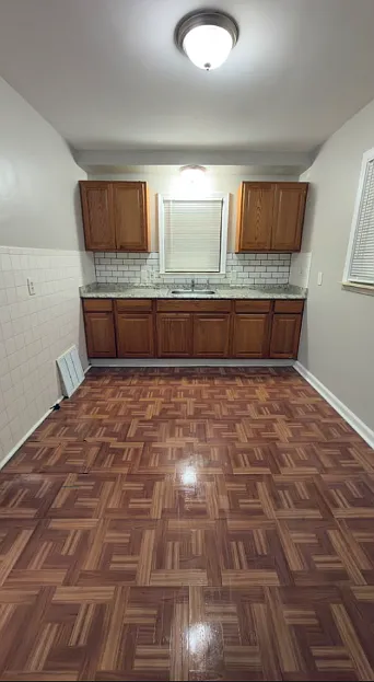 2 bed, 900 sqft, $1,100 — Photo 2