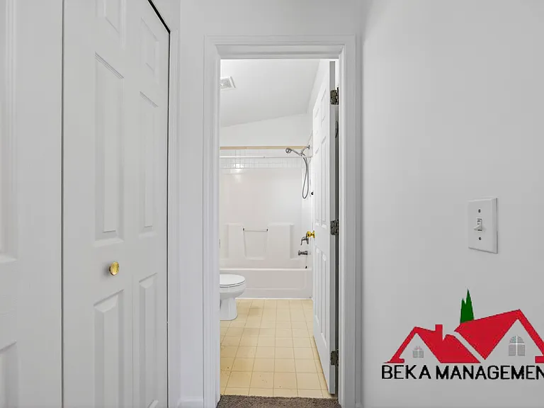 1100 Wildwood Ln — Photo 1