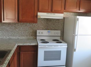 355 Moon Clinton Rd APT 5, Coraopolis, PA 15108