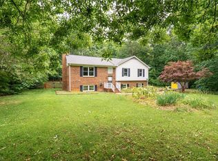 100 Andrea Dr, Jamestown, NC 27282