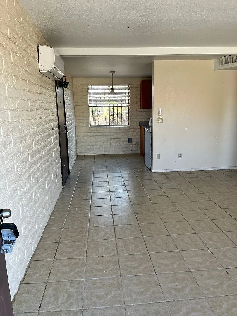 2950-2964 N. Geronimo Avenue — Photo 3