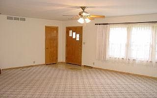 1st image of 25 N Windsor Cir