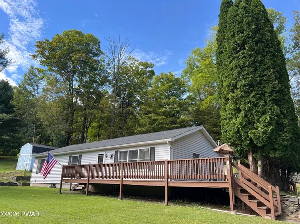 101 Grove St, Lackawaxen, PA 18435