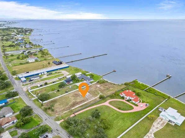 4017 Loop 1781, Rockport, TX 78382