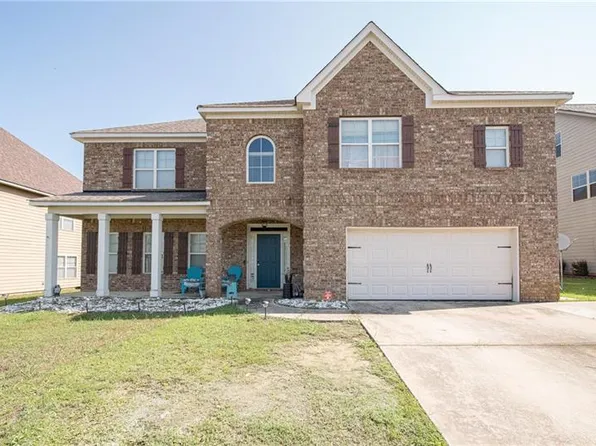 10 Sweet Birch Dr, Phenix City, AL 36869