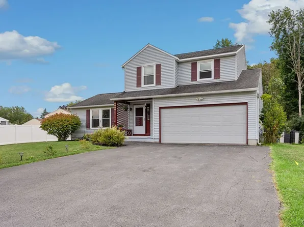 6000 Hebrides Trl, Cicero, NY 13039