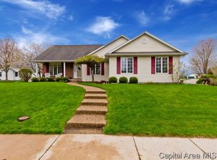 6623 Bellflower Ct, Springfield, IL 62712