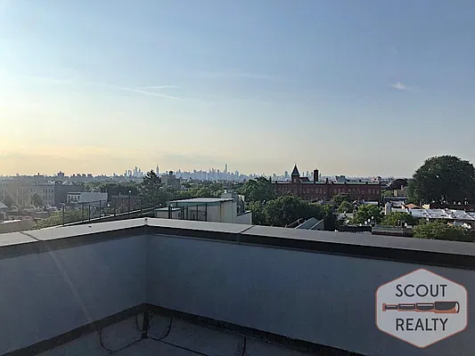 Rented by SCOUTBK.COM | media 10