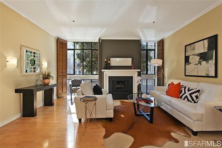 1st image of 930 Pine St APT 104