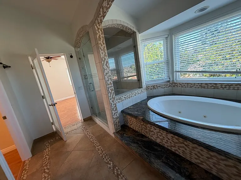 13733 Moonshadow Pl — Photo 16