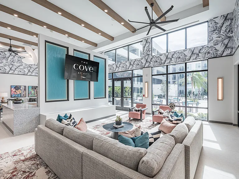 The Cove at 47th — Photo 23
