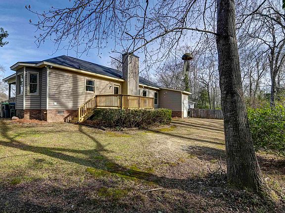 4th image of 108 Red Maple Ct