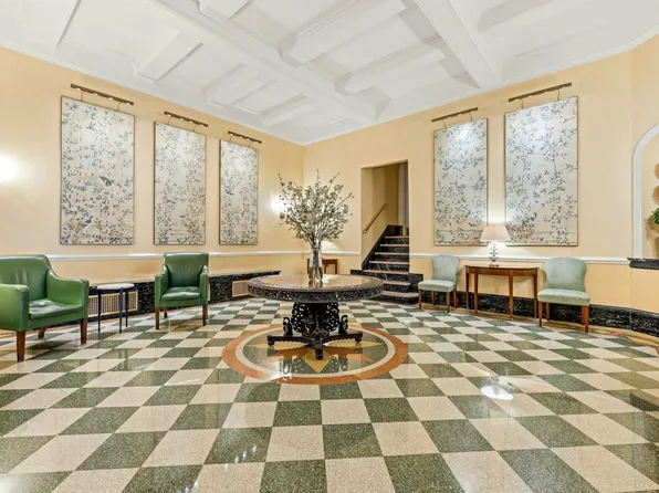 1235 Park Avenue 3A image 13 of 14