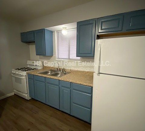 4th image of 208 W Thomas St