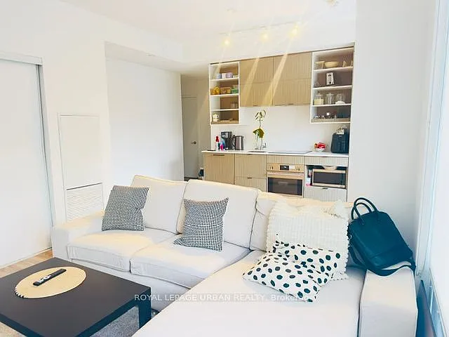 20 Edward St #602 — Photo 6
