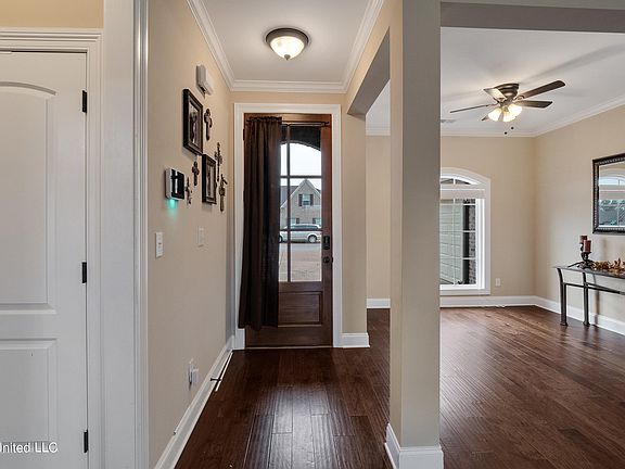 5th image of 3335 Hill Valley Ln