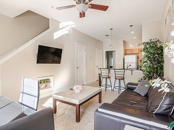 5th image of 2960 SW 35th Pl APT 65