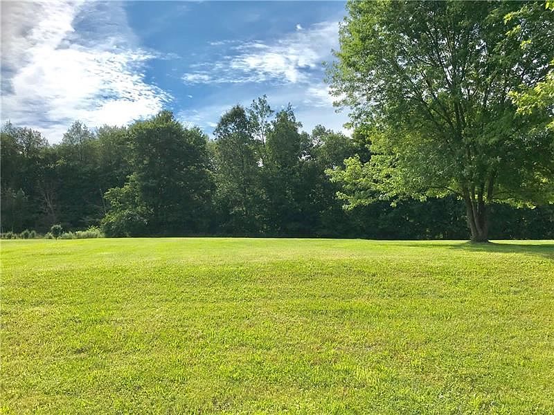 2nd image of 1075 Brandy Way