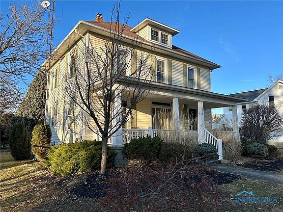3rd image of 1312 Croghan St