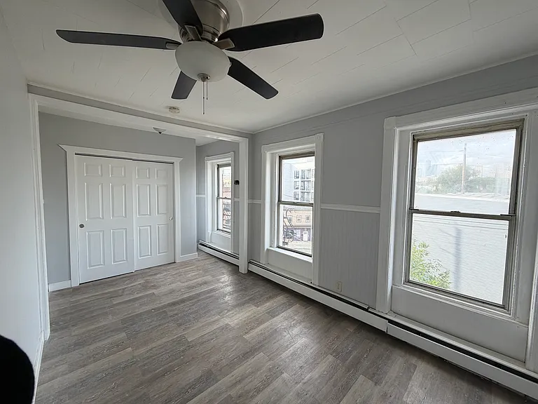 39 Harmon St #4A — Photo 6