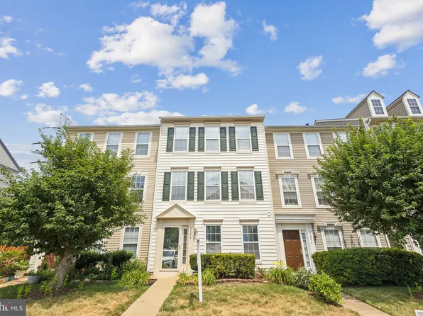 22274 Great Trail Ter, Sterling, VA 20164