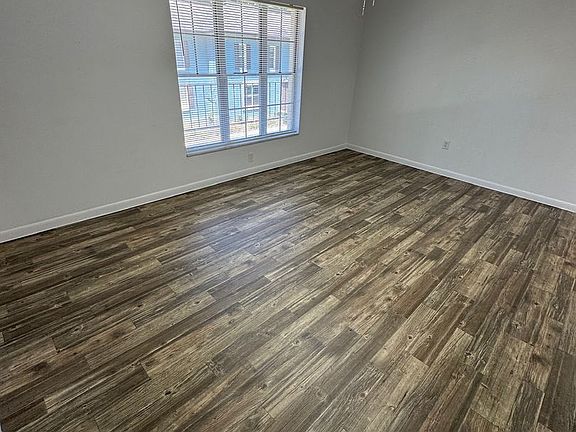 3rd image of 1727-4 NE 2nd St