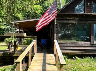 62 Gatehouse Ln, Nettie, WV 26681