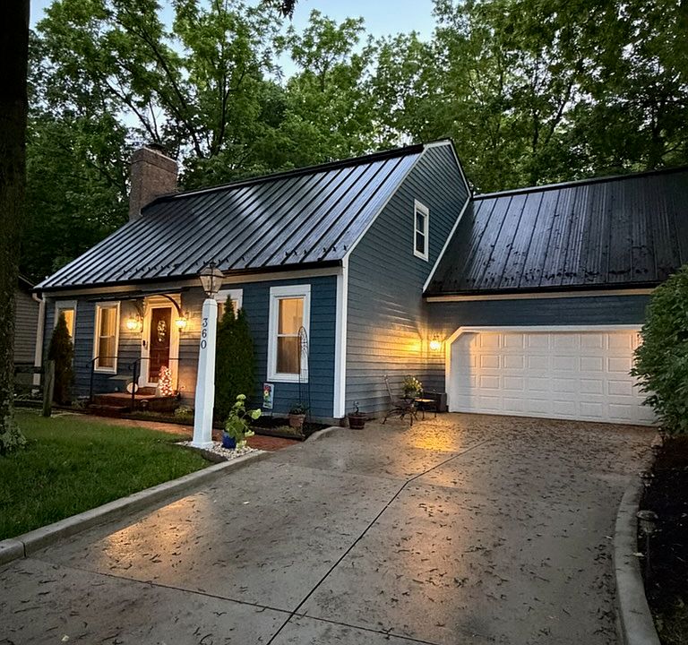 1st image of 360 Locust View Way