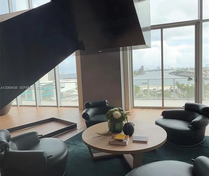 1400 Biscayne Blvd #702 — Photo 42