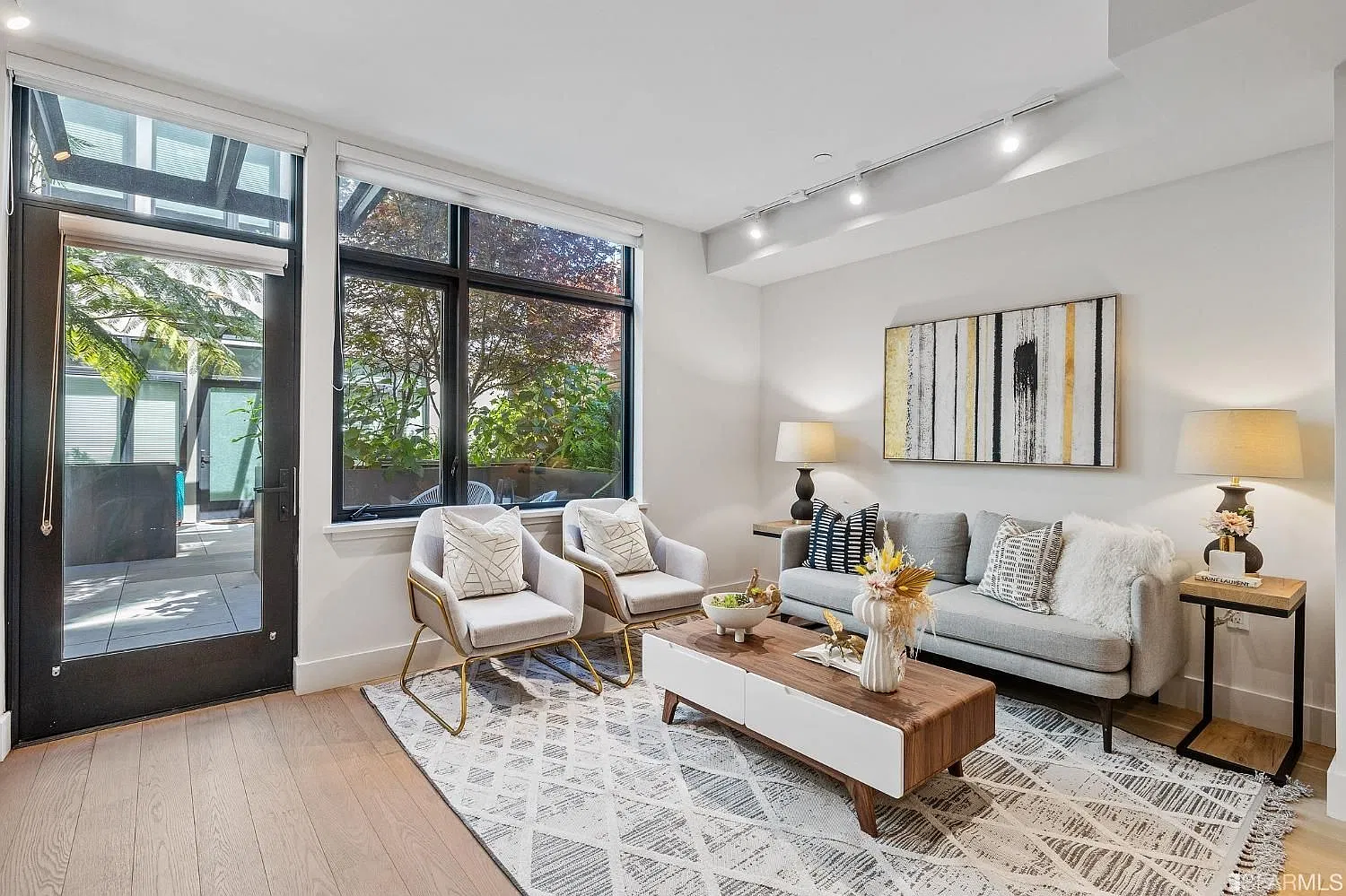 1 bed, 653 sqft, $4,950 — Photo 1