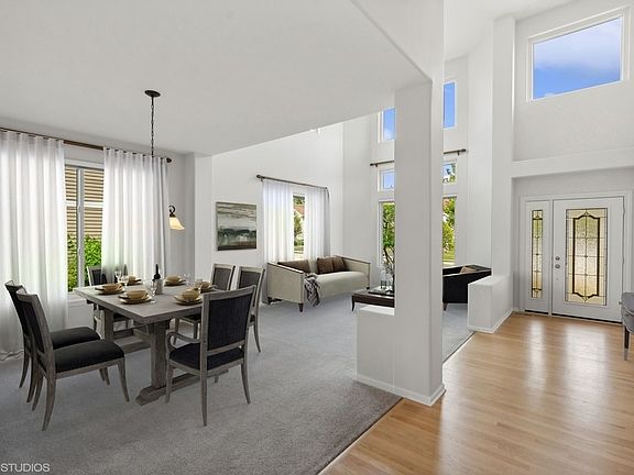 4th image of 599 E Thornhill Ln