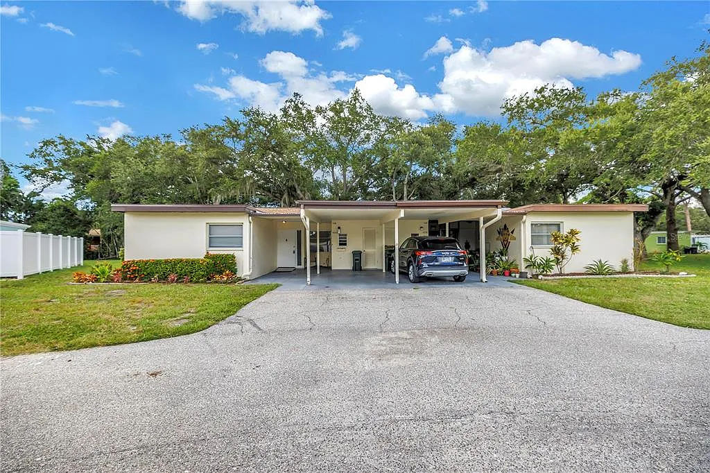 2 bed, 2.0 bath, 1545 sqft, $2,000 — Photo 1